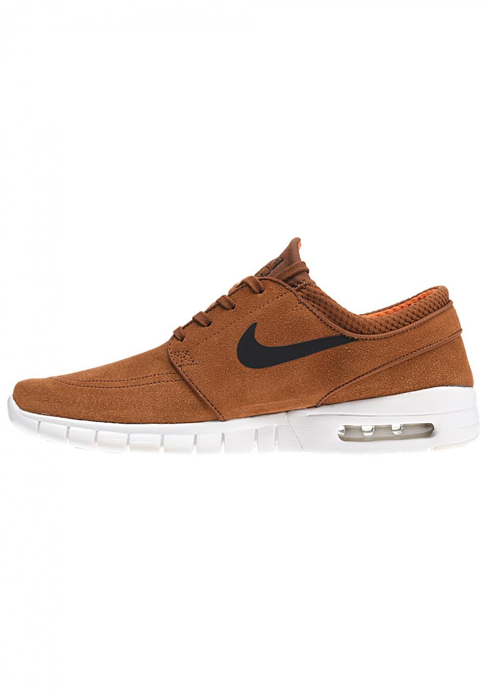 basket nike marron